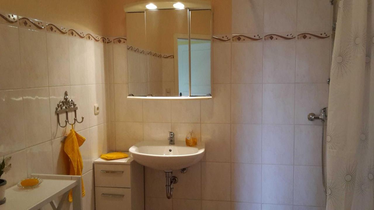Schoene Ferienwohnung Im Alten Gasthaus In Stoltebuell Екстериор снимка